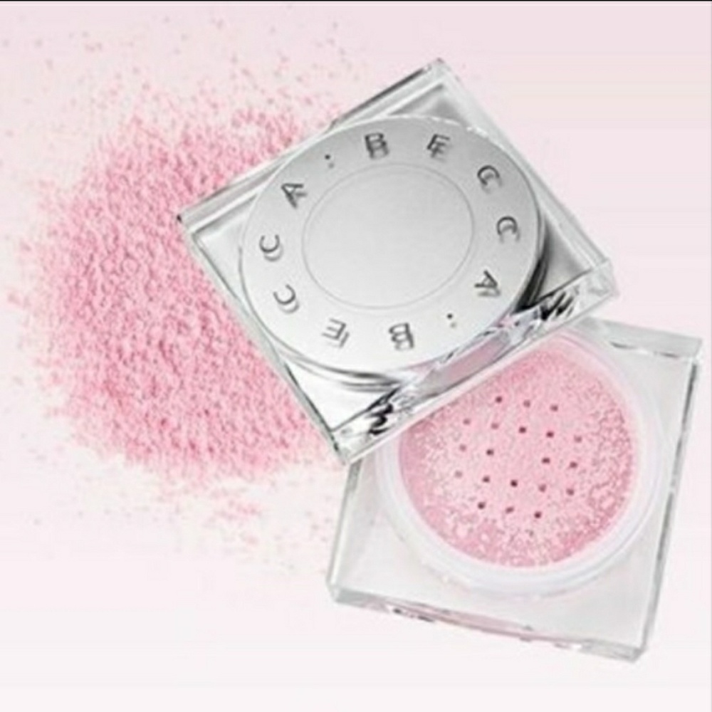 Becca softlight blurring powder